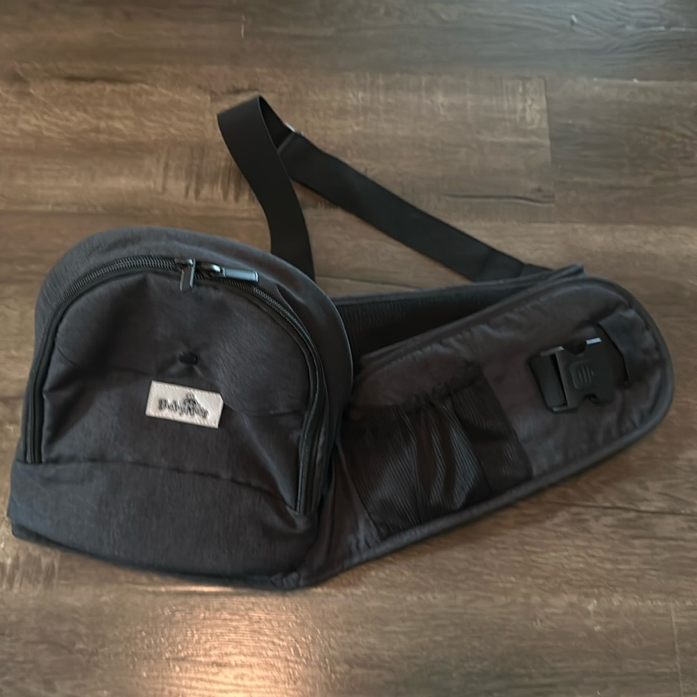 Hip Carrier
